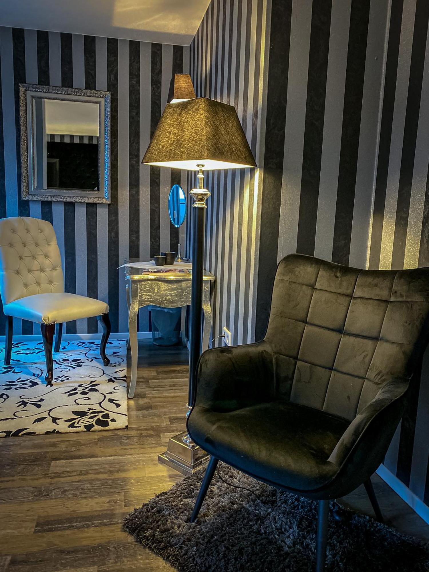 Boutique Hotel Schulz Classic นอยชตัดท์ อัม รูเบนแบร์เกอ ภายนอก รูปภาพ